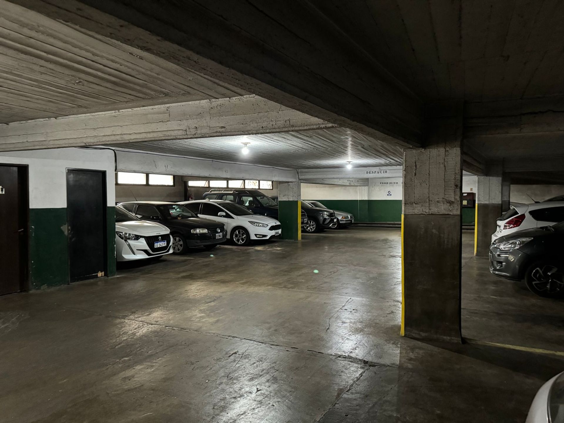 Cocheras Venta Vicente Lopez, Cubiertas En Bloque