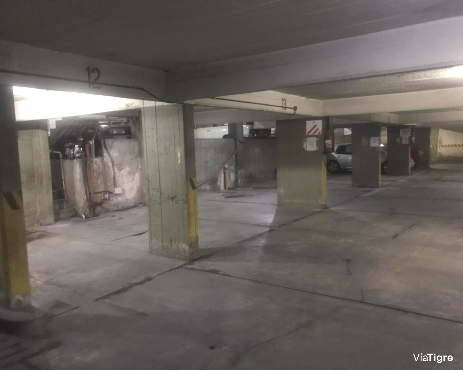En Venta Cochera en Olivos Sobre Maipu!