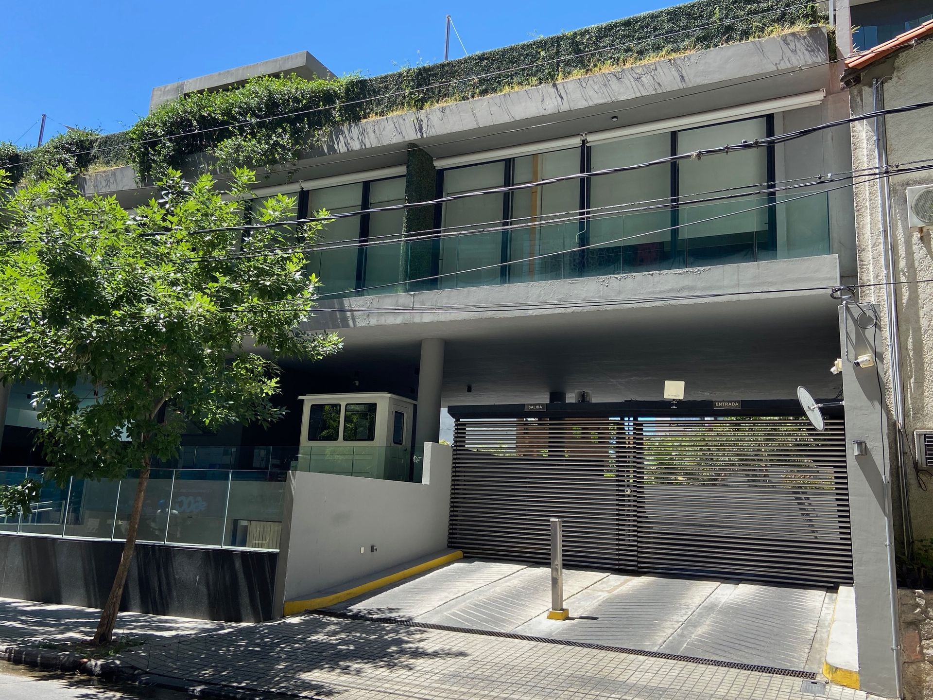 Venta cochera en Torre View Complejo al Río