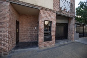 Venta De Cochera En Pb En Excelente Ubicaciön!!