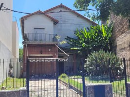 Land Sale at Governor Ugarte Olivos – Vte. Lopez