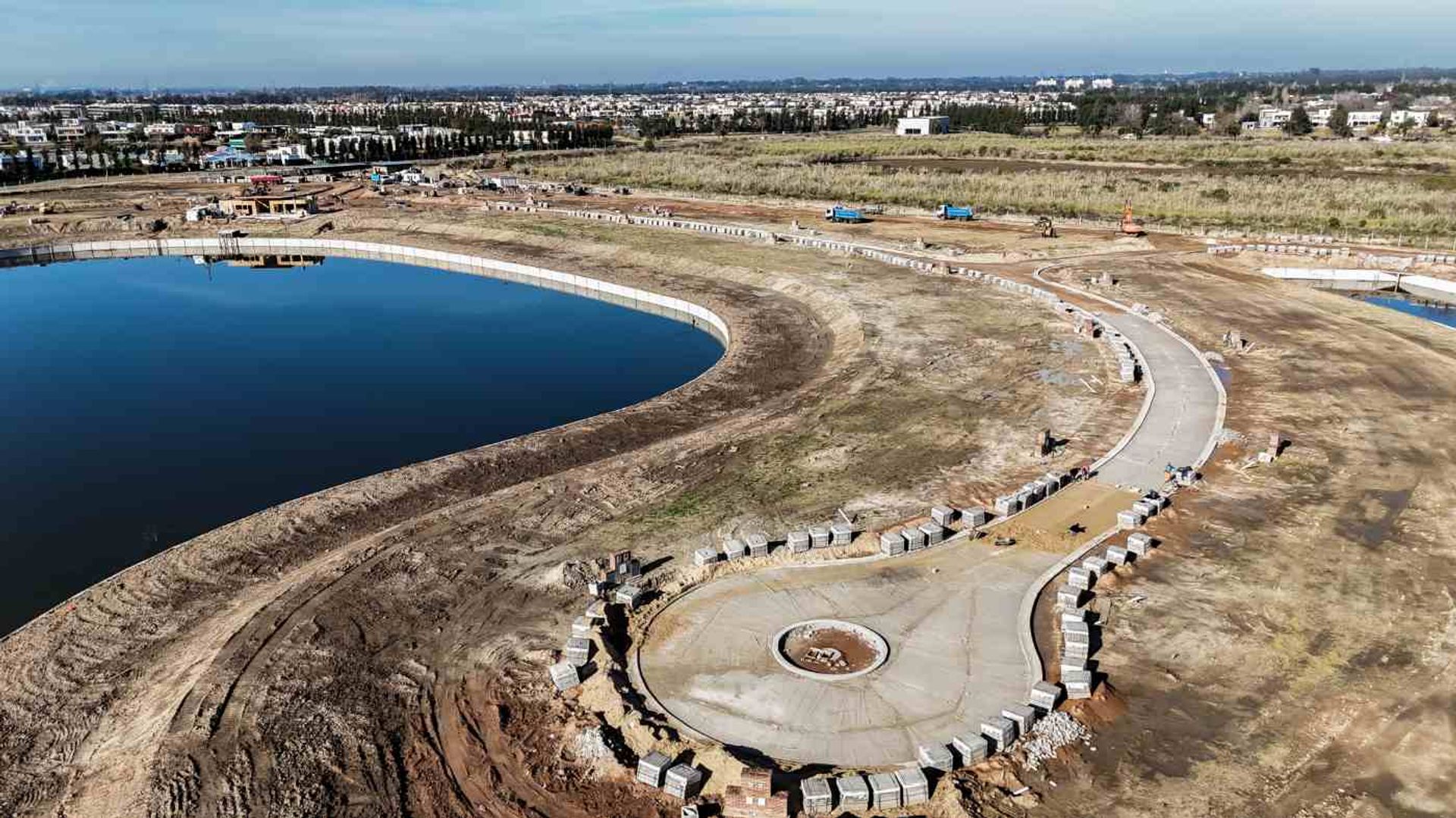 Lote en venta – Barrio La Bahía, Villanueva