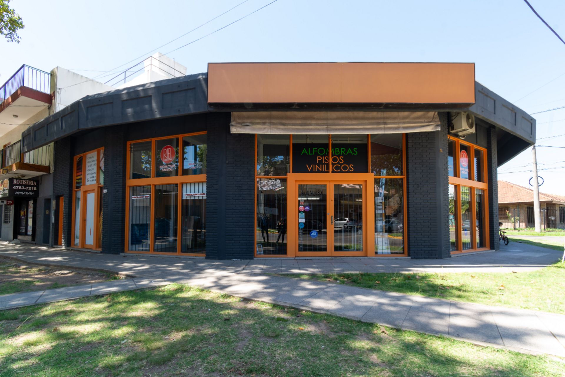 Venta Local Comercial En Villa Adelina
