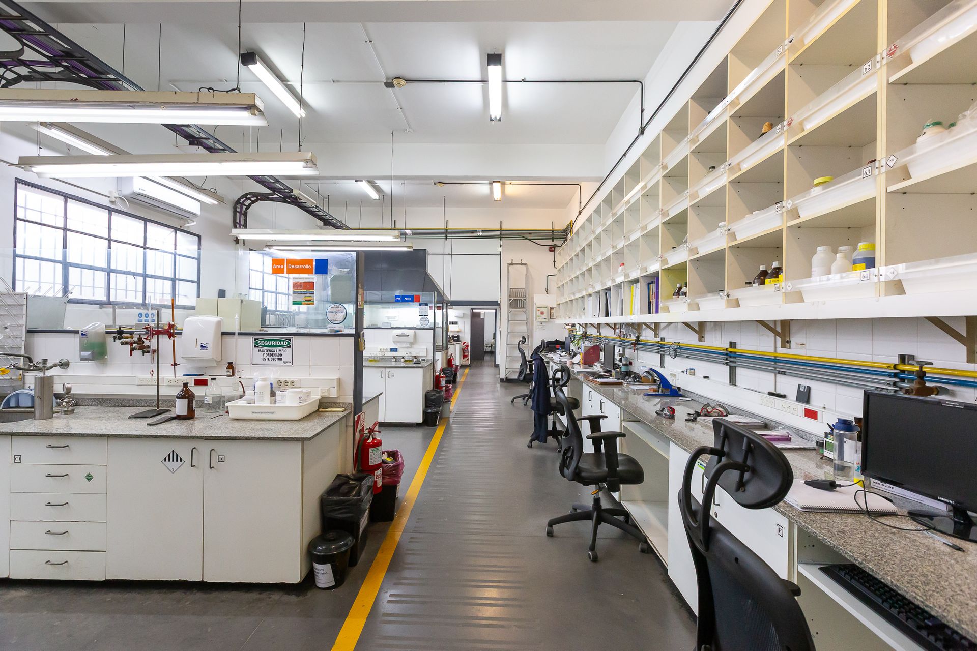 Venta Galpon Laboratorio Y Oficinas En V. Martelli