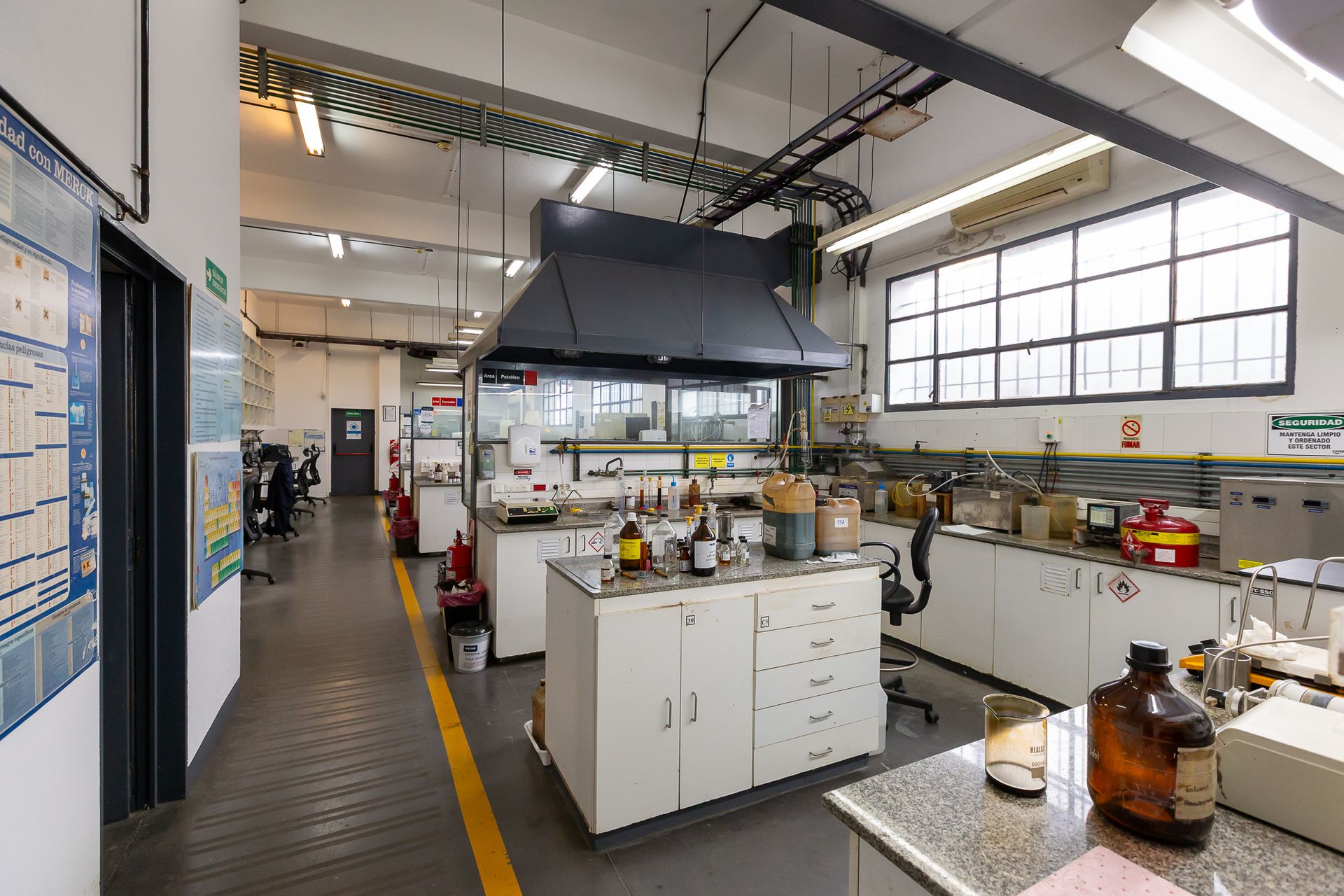 Venta Galpon Laboratorio Y Oficinas En V. Martelli