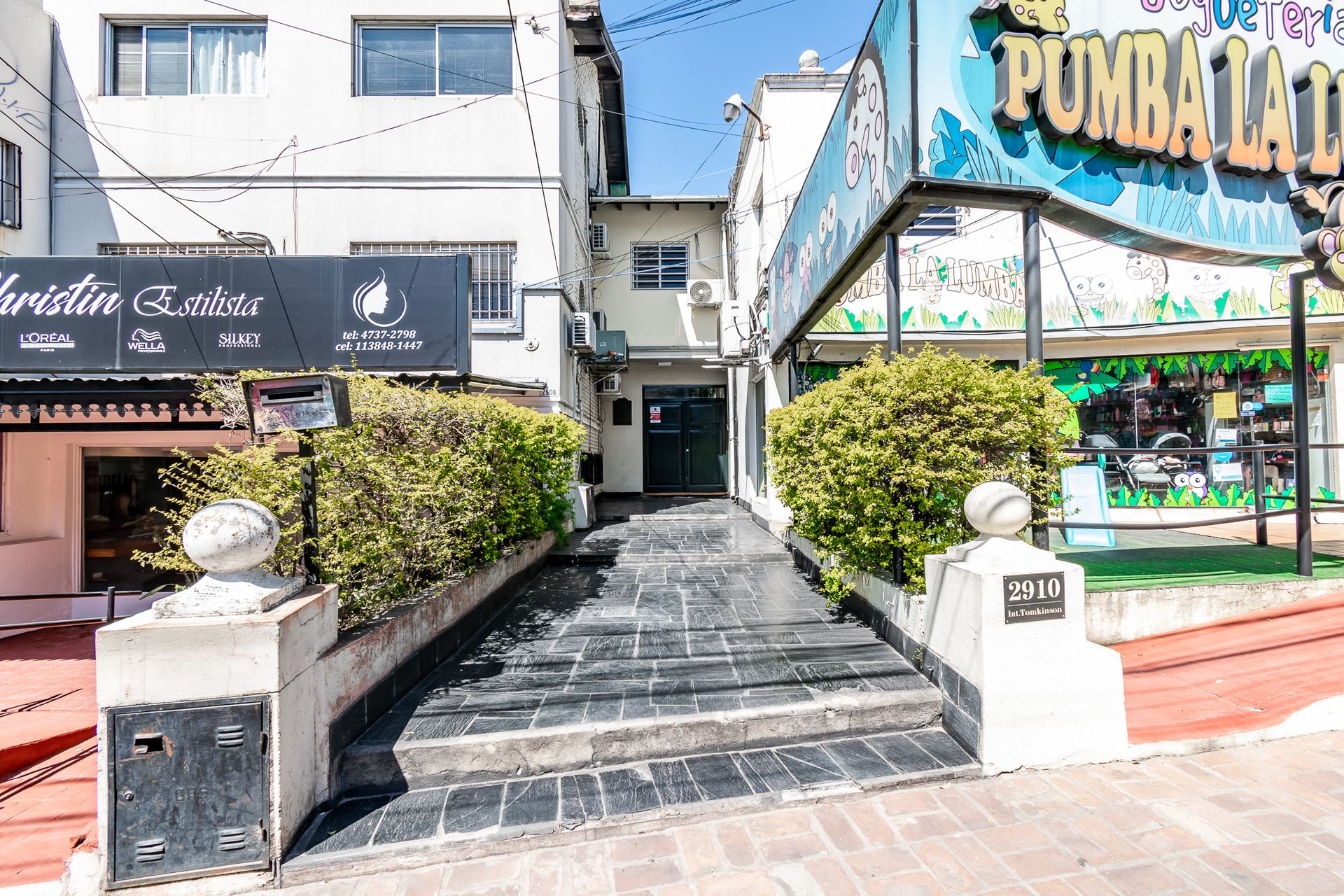 Oficina Venta San Isidro con cochera Excelente