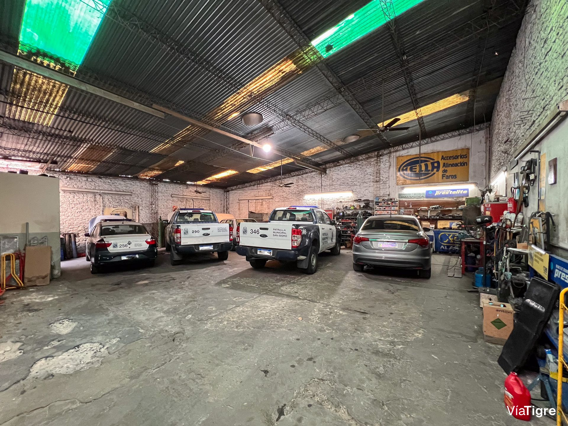 Venta de Local a la calle y oficinas en San Isidro