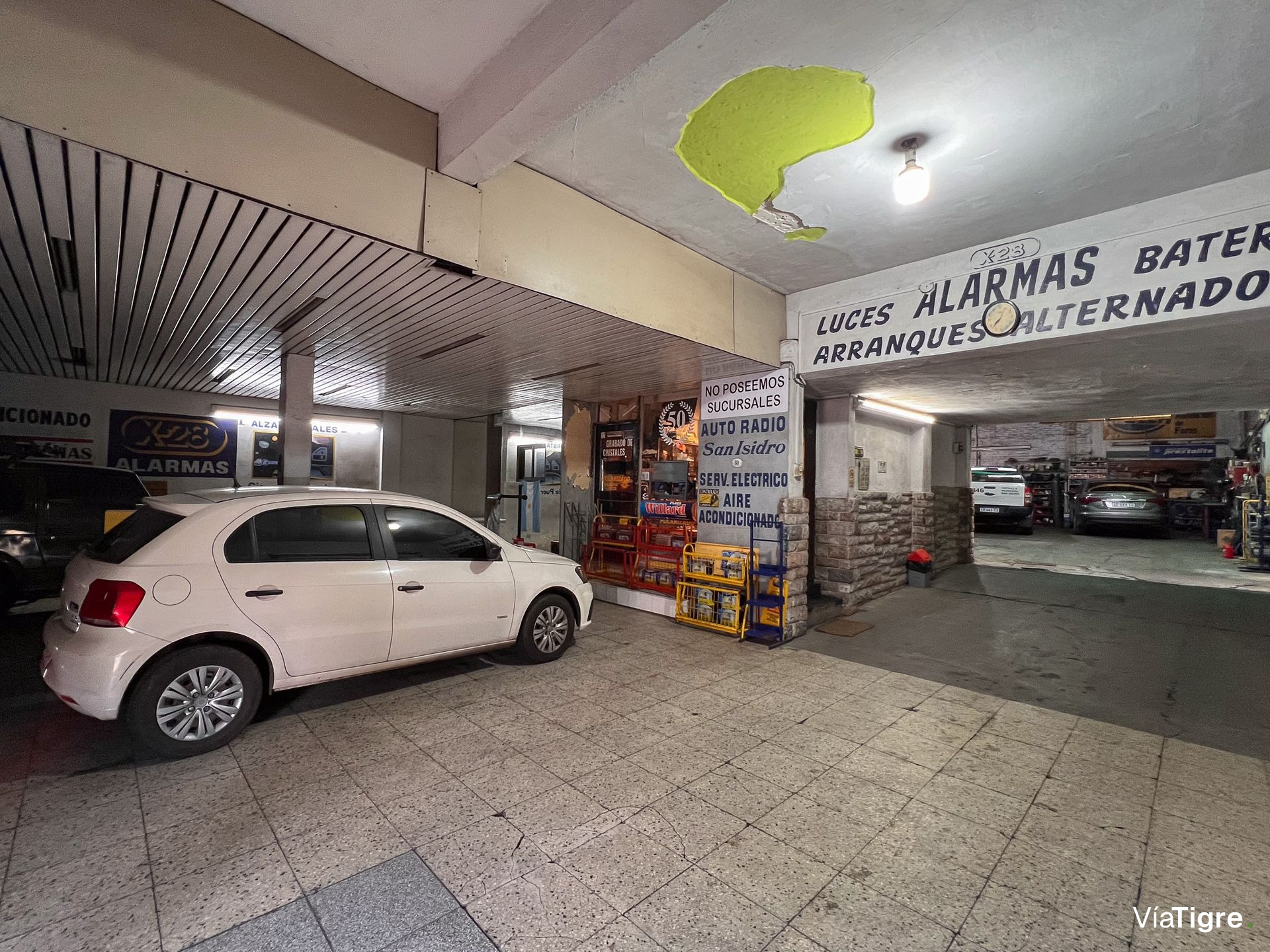 Venta de Local a la calle y oficinas en San Isidro