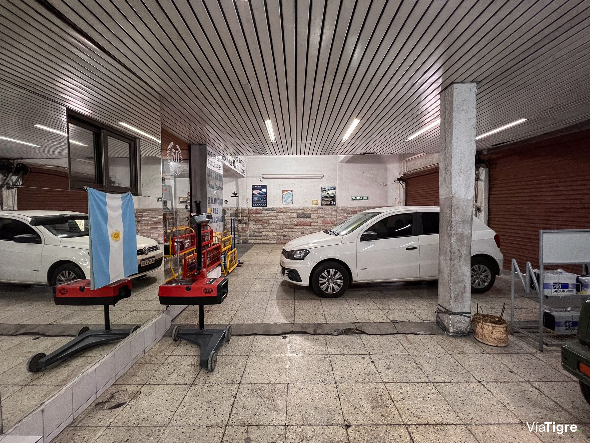 Venta de Local a la calle y oficinas en San Isidro