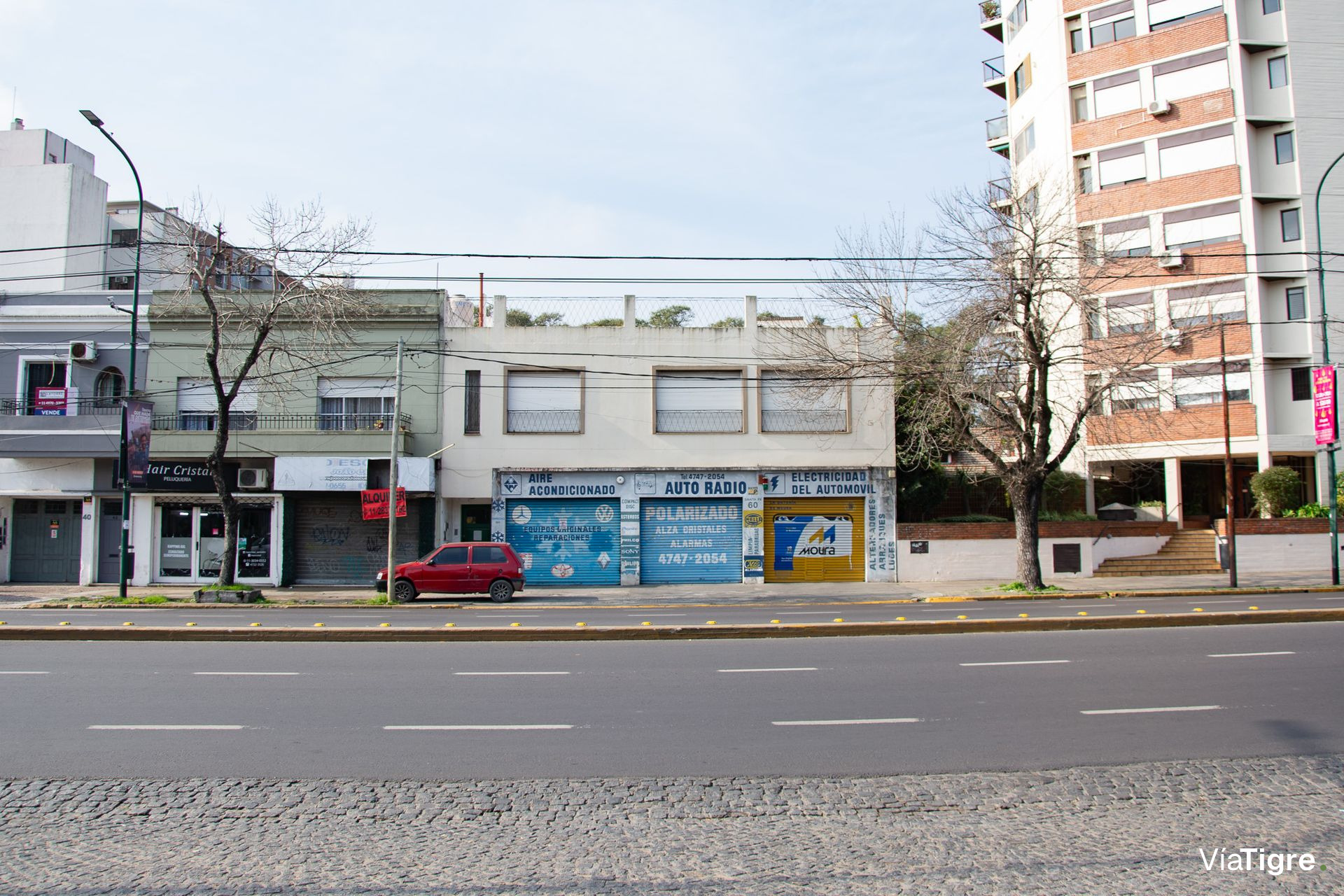 Venta de Local a la calle y oficinas en San Isidro