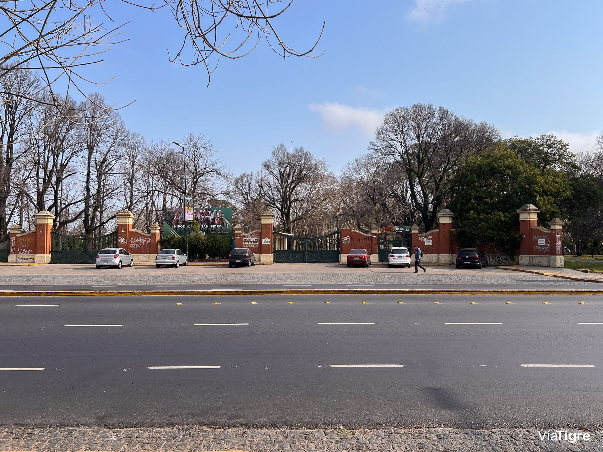 Venta de Local a la calle y oficinas en San Isidro