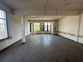 Sale of 3-story factory plus 2 duplex apartments