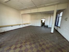 Sale of 3-story factory plus 2 duplex apartments