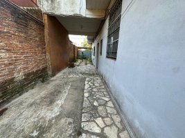 Sale of 3-story factory plus 2 duplex apartments