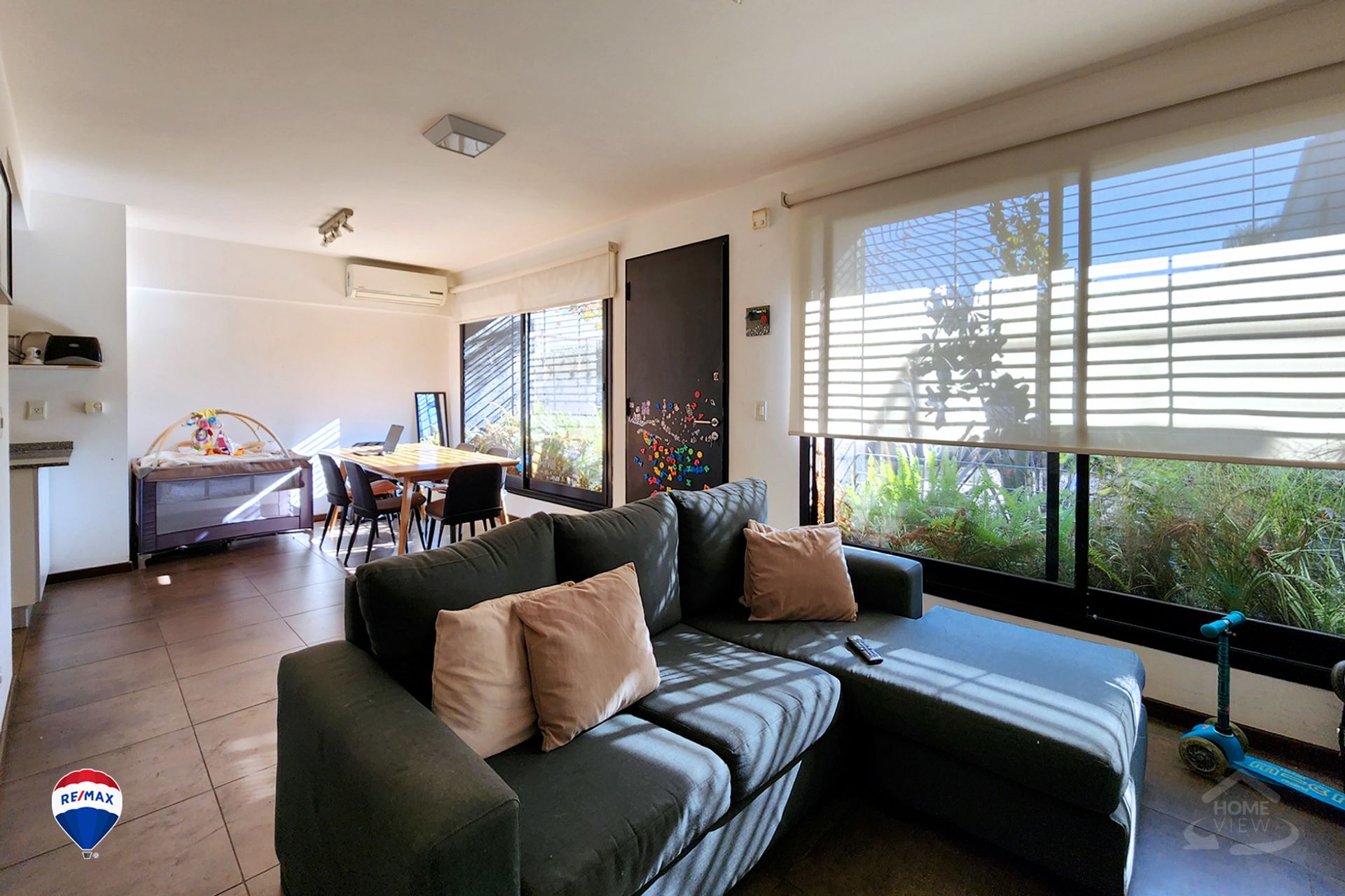 Sale of 4-room apartment with patio, terrace, and garage, Florida M