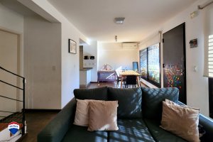 Sale of 4-room apartment with patio, terrace, and garage, Florida M
