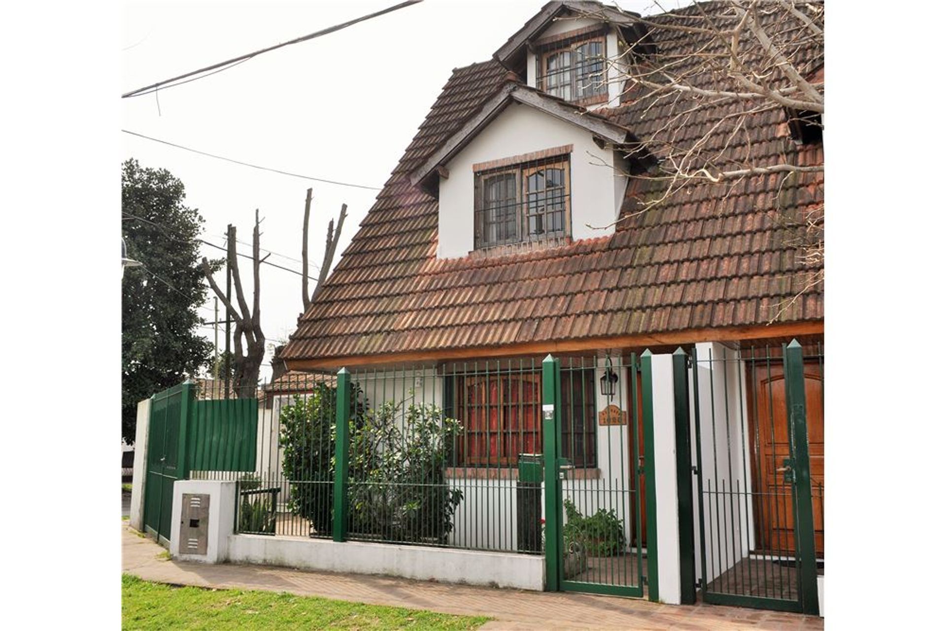 4-Bedroom House with Garden and Garage – Don Torcuato