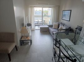 Apartment for sale in Olivos – 5 rooms, balcony, garage, near river