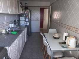 Apartment for sale in Olivos – 5 rooms, balcony, garage, near river