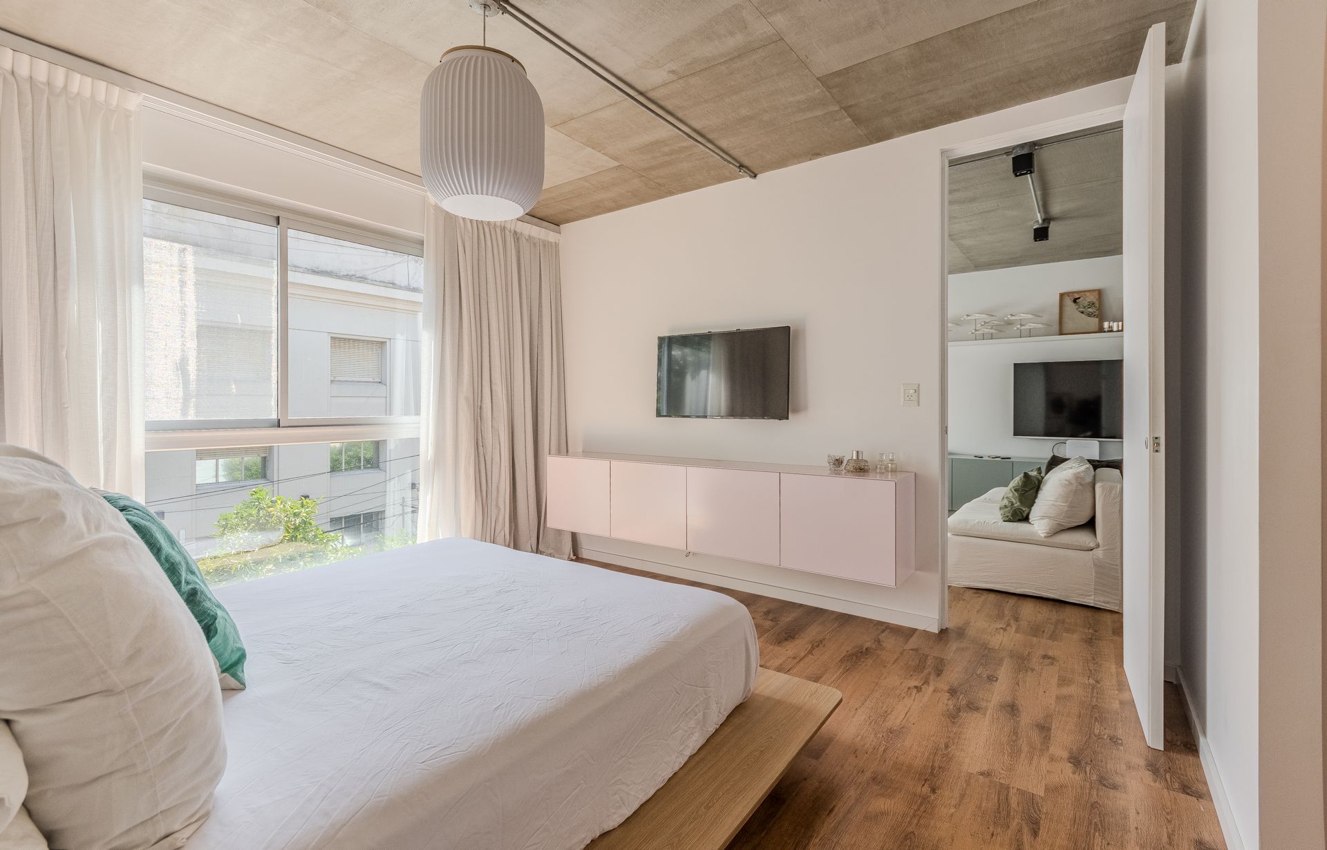 VENTA depto 2 ambientes en San Isidro con cochera