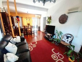 Duplex for Sale – 4 Rooms, Patio, Garage – Olivos