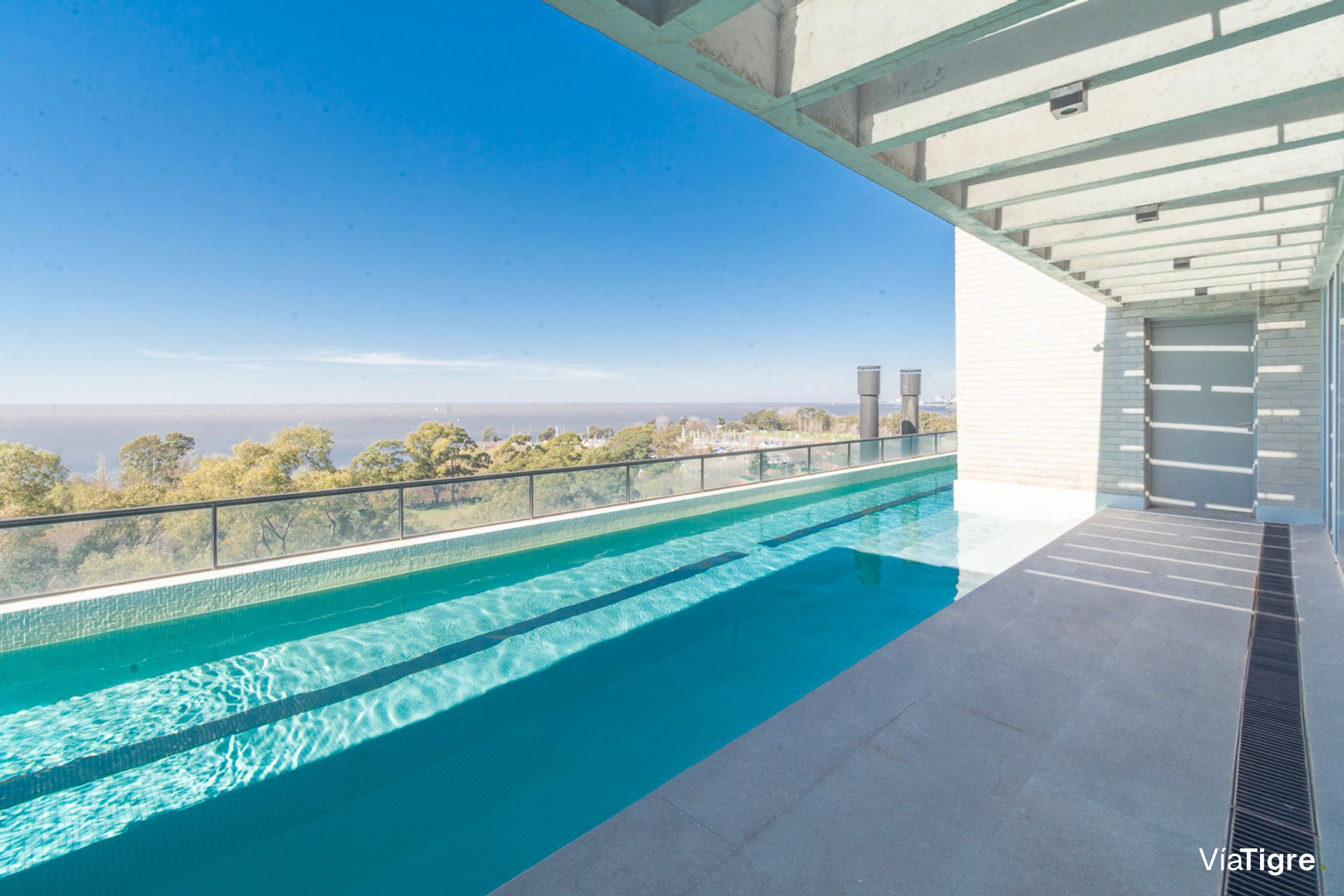 Venta Duplex 4 mb Puerto de olivos cocheras 209m2