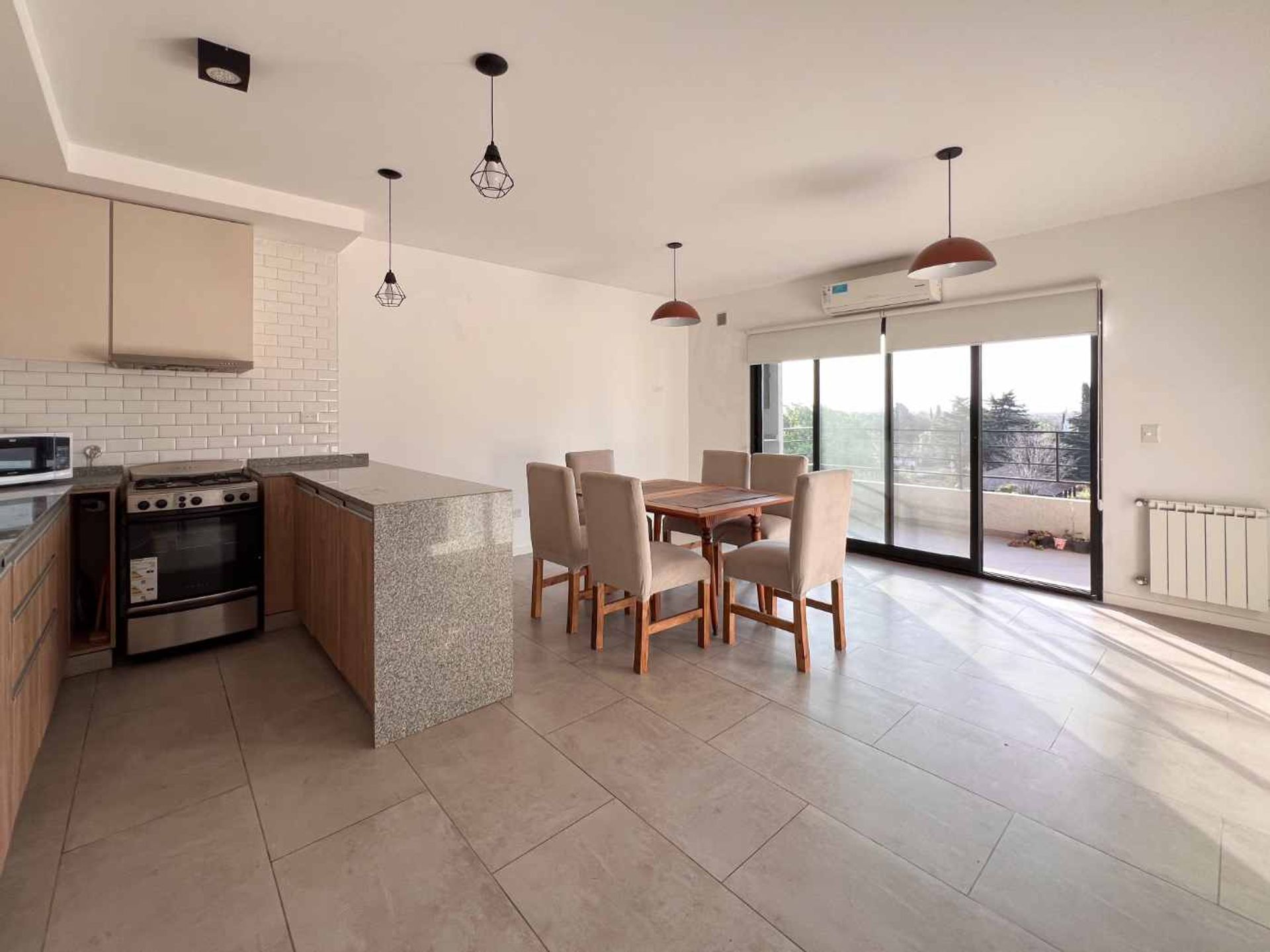 Sale: 2-Room Apartment with Balcony, Open View, Garage – Pacheco