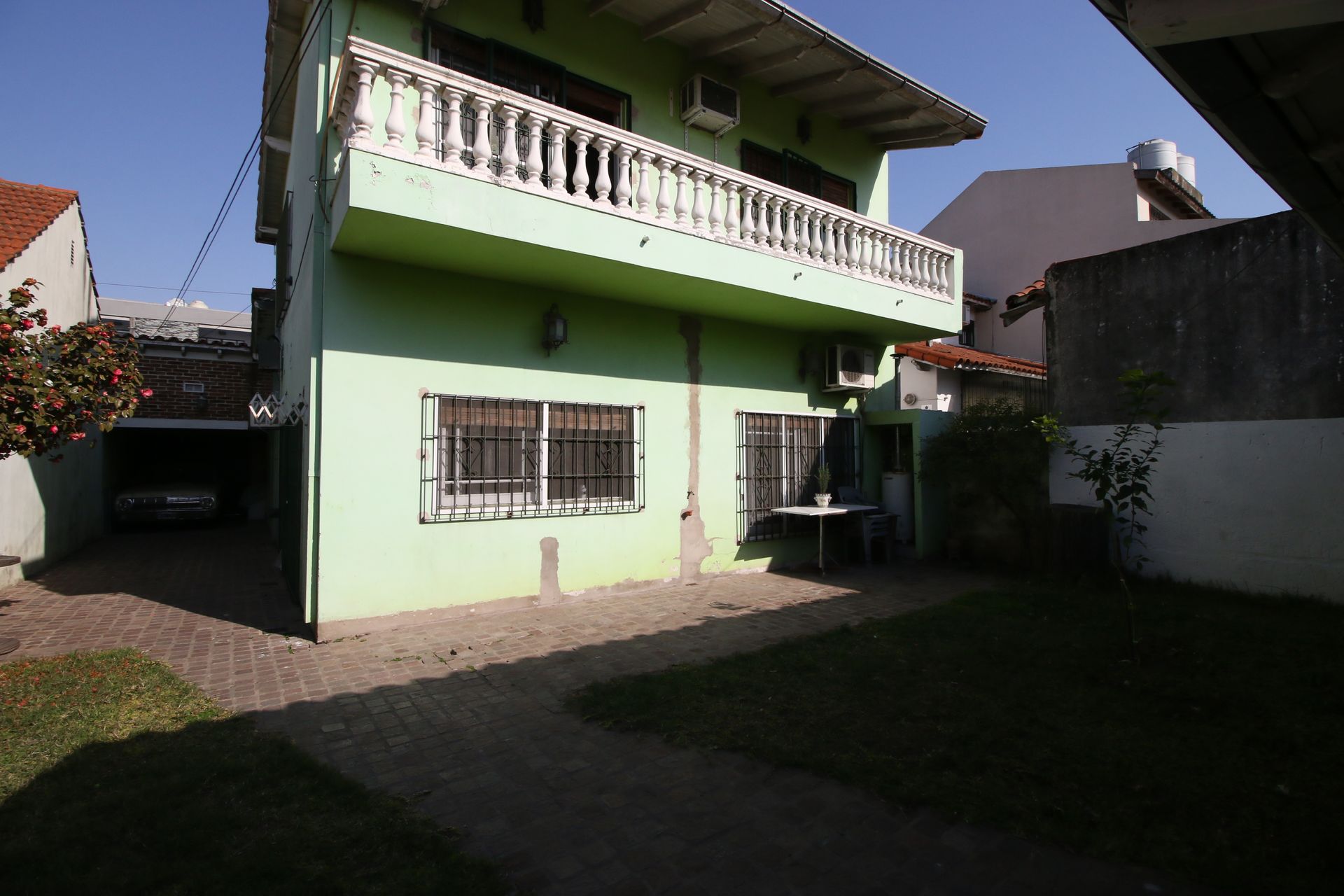 Venta casa 6 ambientes Jardín Quincho Olivos