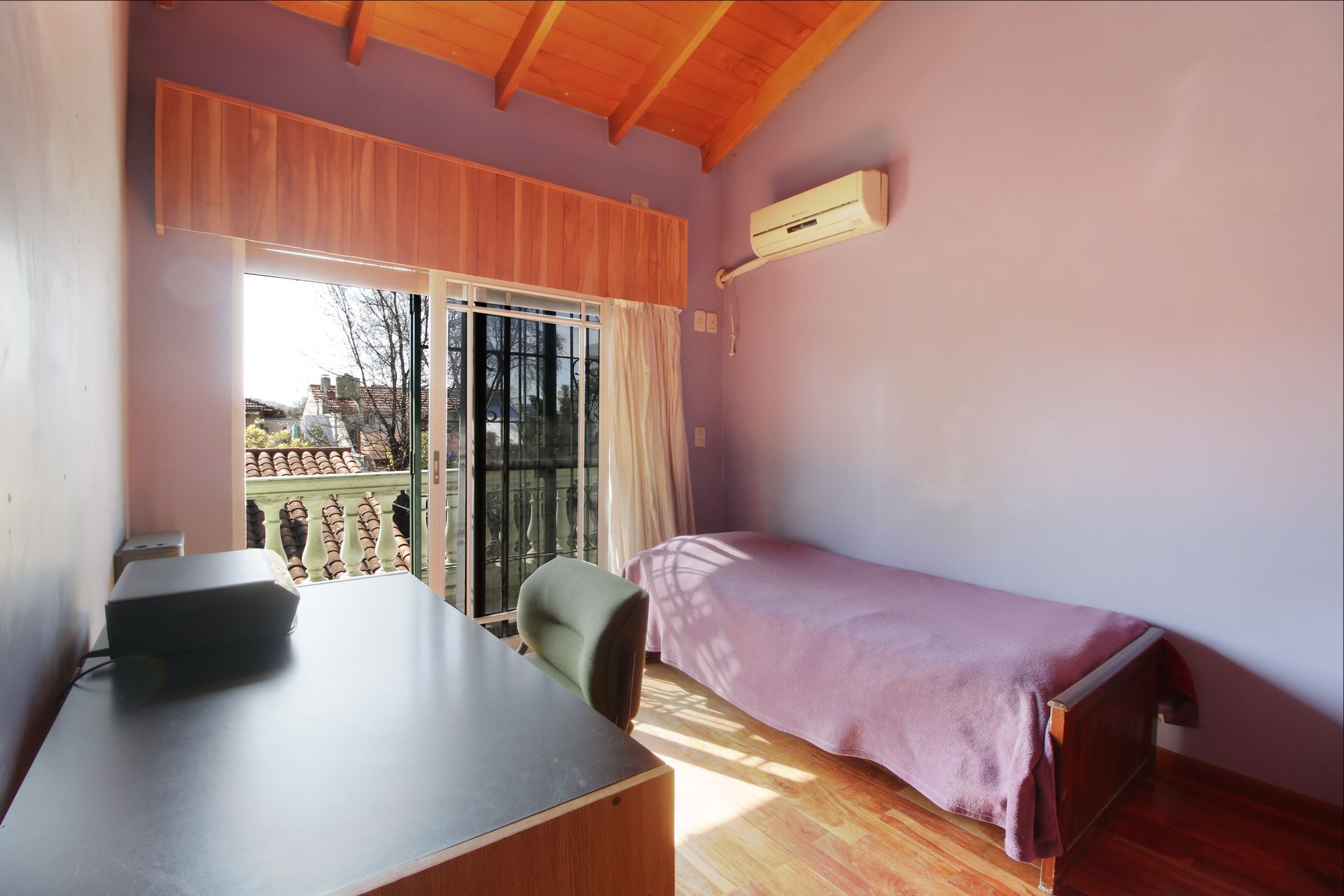 Venta casa 6 ambientes Jardín Quincho Olivos