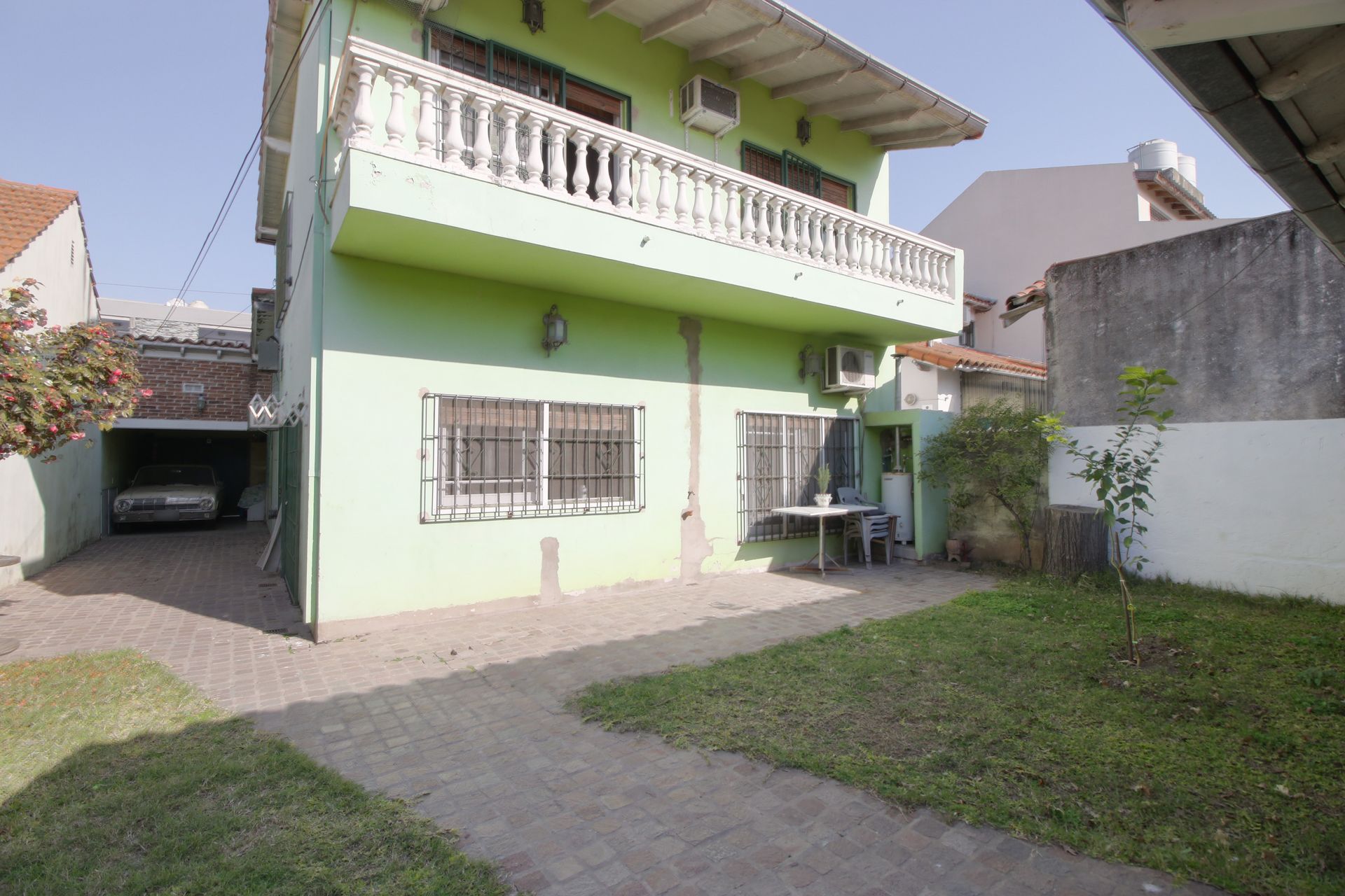 Venta casa 6 ambientes Jardín Quincho Olivos