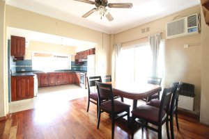 Venta casa 8 ambientes Jardín Quincho Olivos