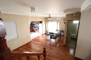Venta casa 8 ambientes Jardín Quincho Olivos