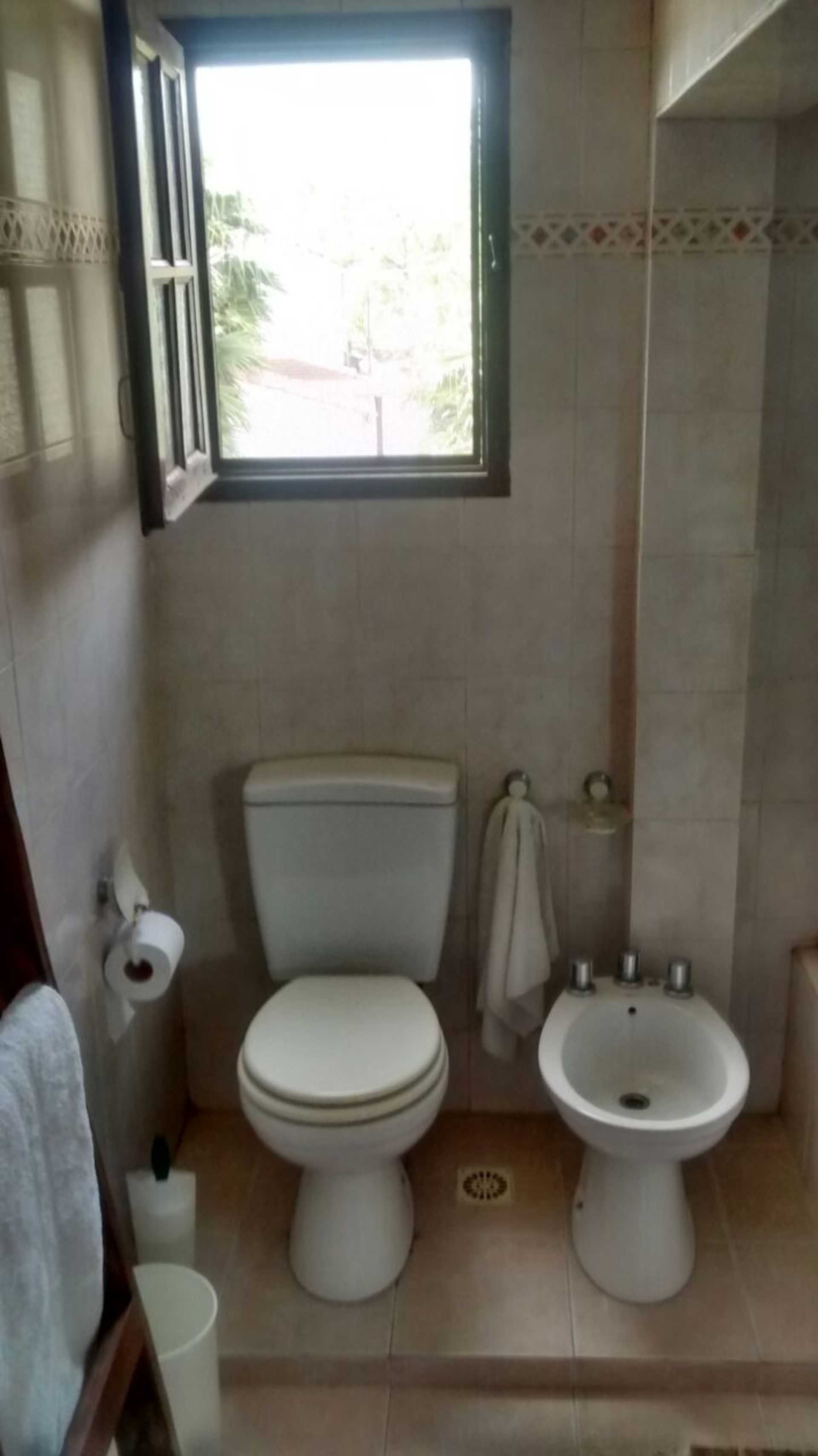 Venta Casa 5AMB Bajo S. Isidro c/ patio y pileta