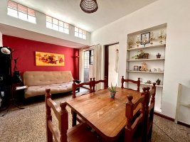Venta PH 2 ambientes con local en Villa Adelina