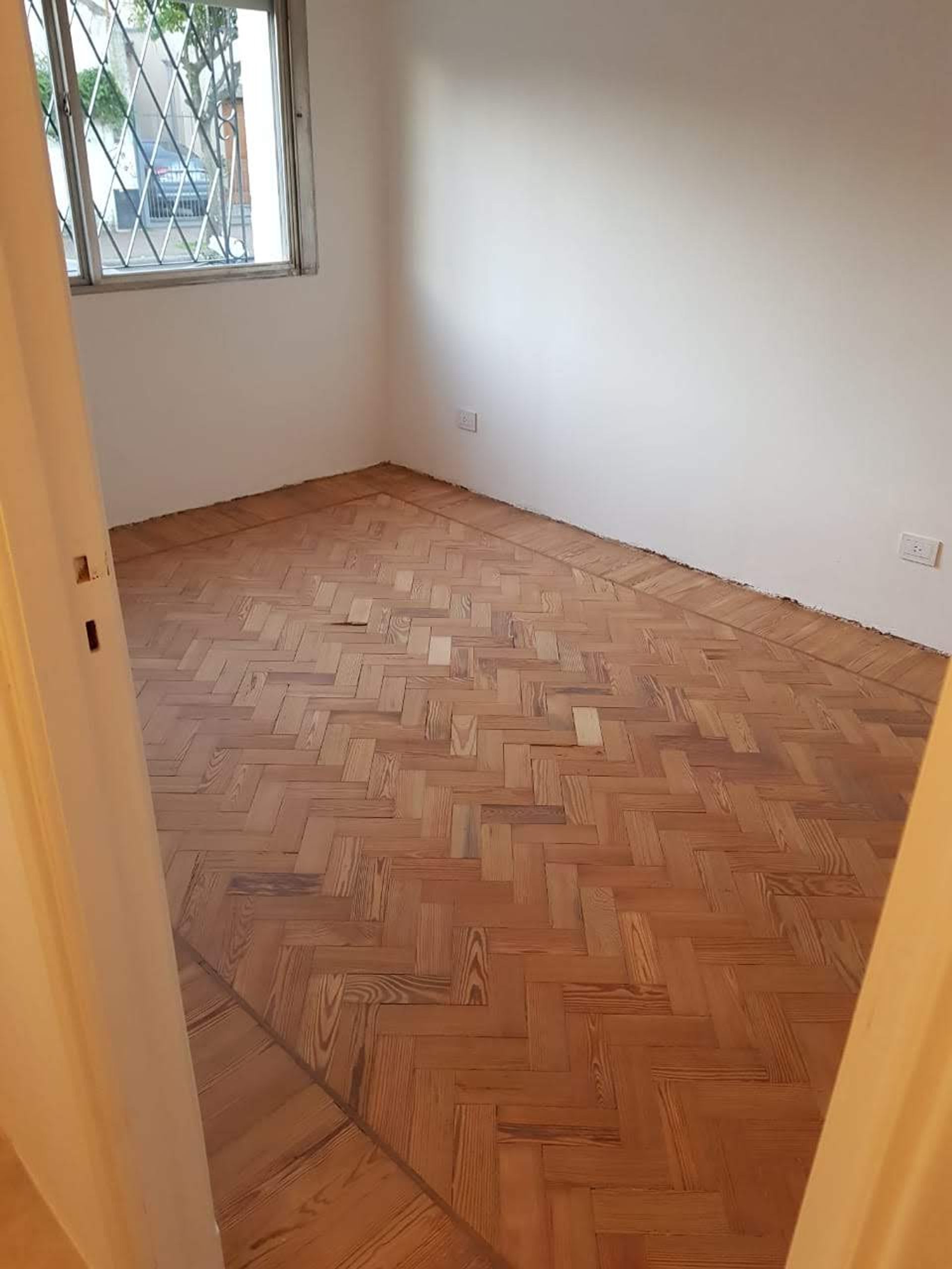 Casa 5 Ambientes Jardin Lote Propio Martinez