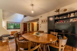 Casa 5 Amb En Venta Con Jardin, Garaje En Florida