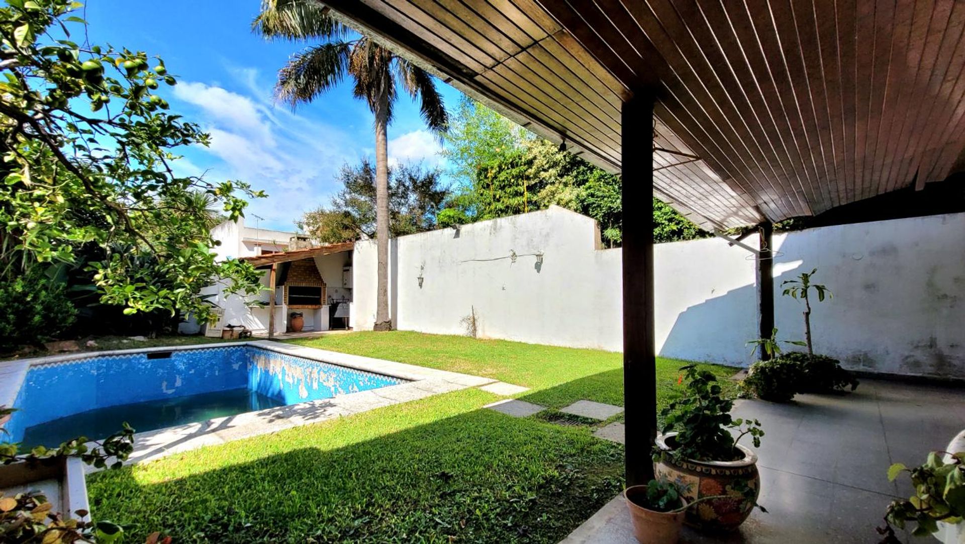 Casa Venta La Lucila 4 Ambientes Jardin Y Pileta