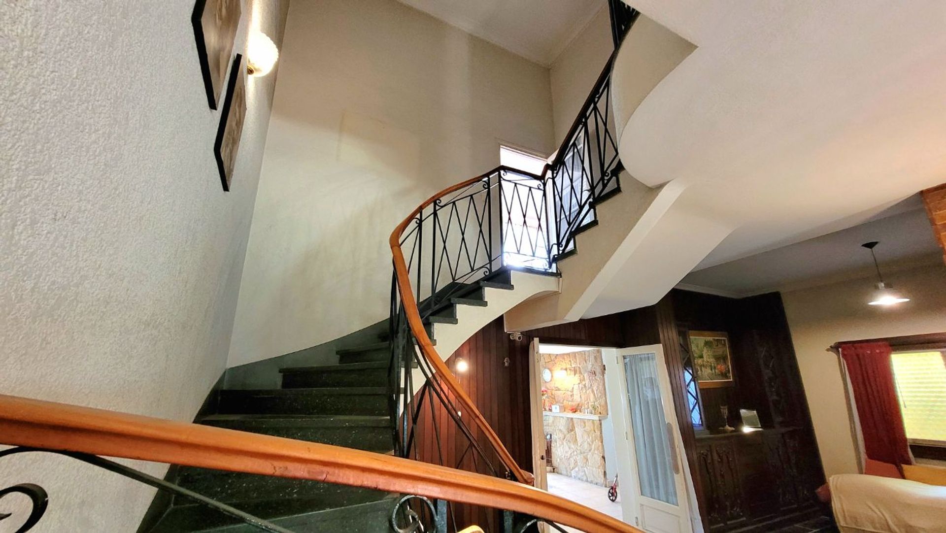 Casa Venta La Lucila 4 Ambientes Jardin Y Pileta