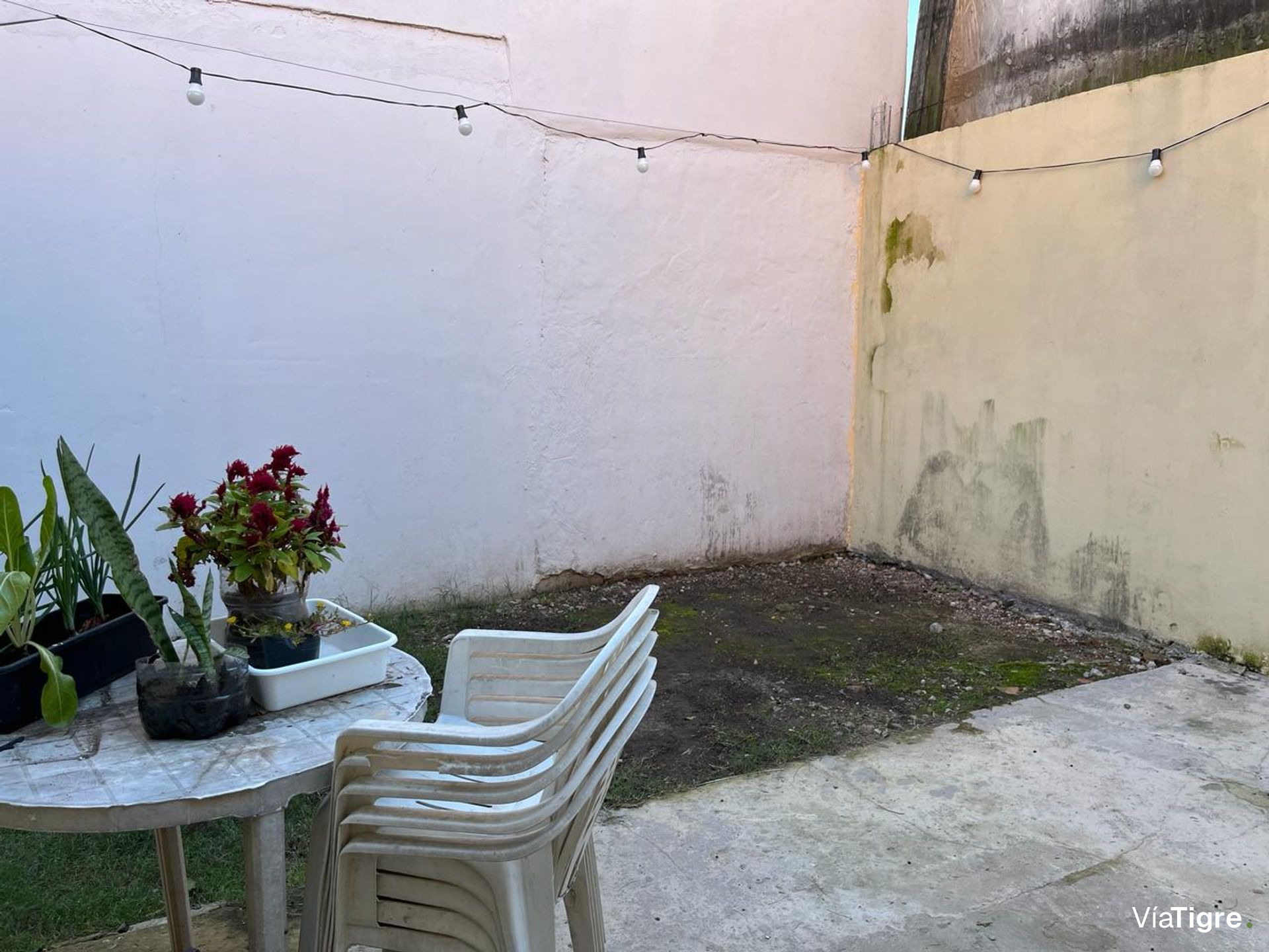 Casa Boulogne 3 ambientes, patio. Lote Propio.