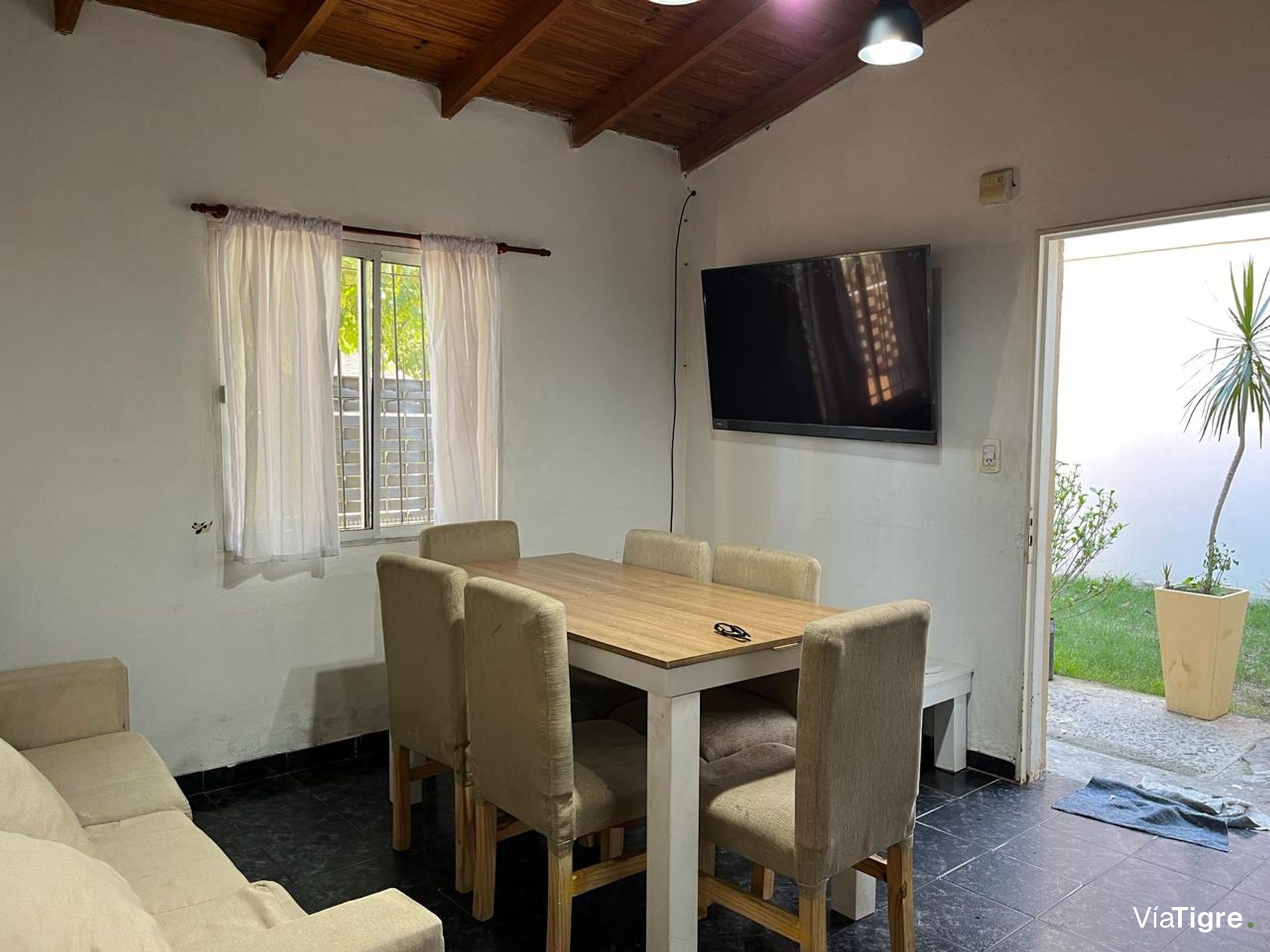 Casa Boulogne 3 ambientes, patio. Lote Propio.