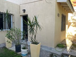 Casa Boulogne 3 ambientes, patio. Lote Propio.