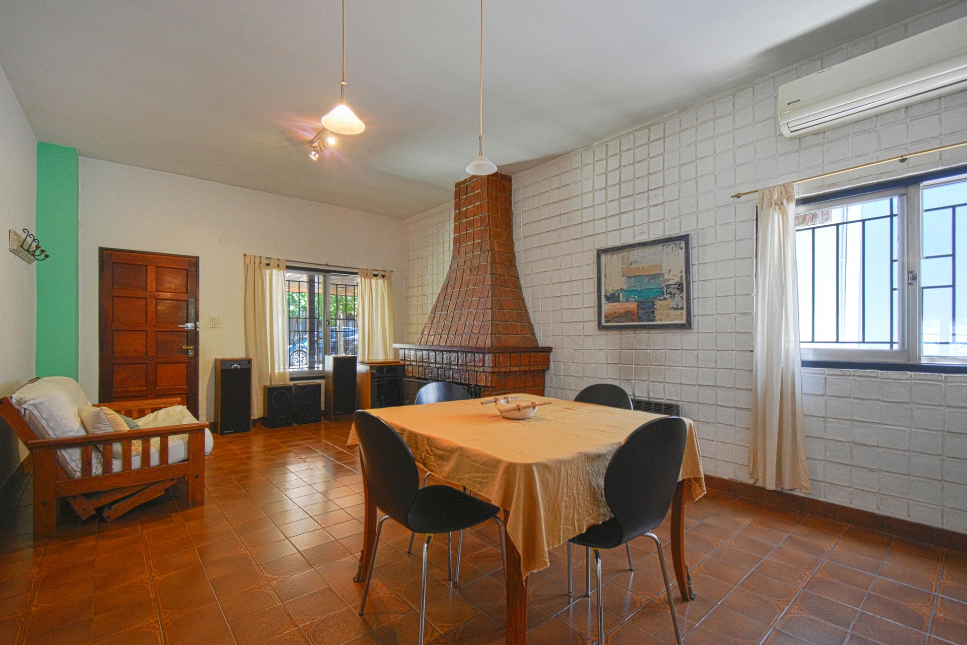 Venta CASA 4 amb con Pileta y Jardín MARTINEZ