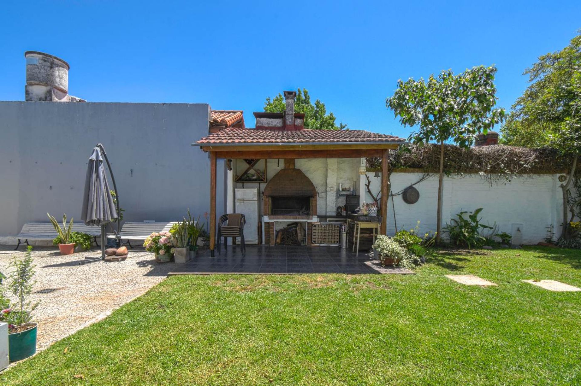 Venta CASA 4 amb con Pileta y Jardín MARTINEZ