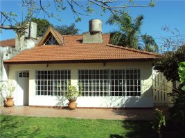 Venta Casa 4 ambientes Tigre - PERMUTA