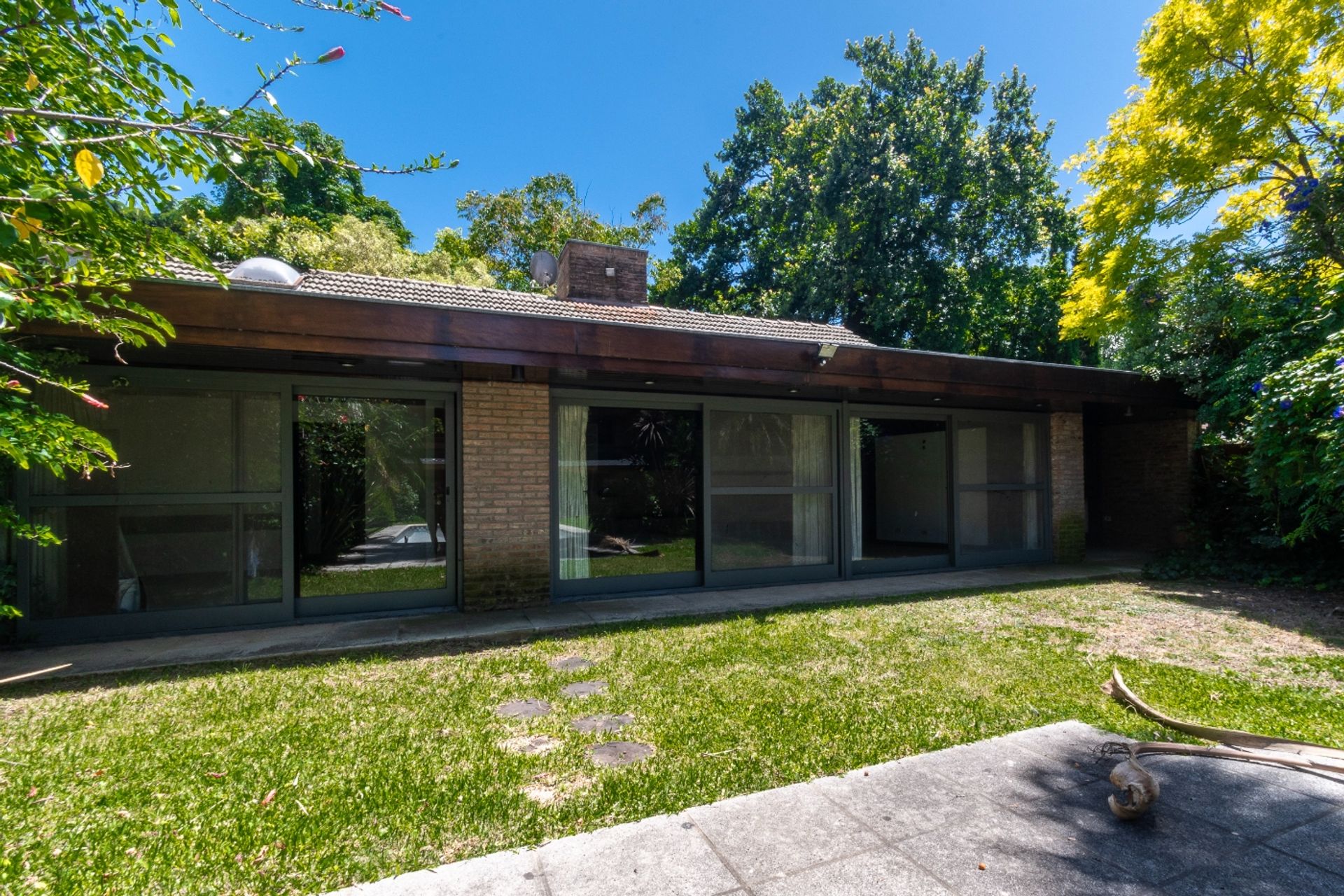 Venta Casa 7 amb con Parque y Pileta en Beccar
