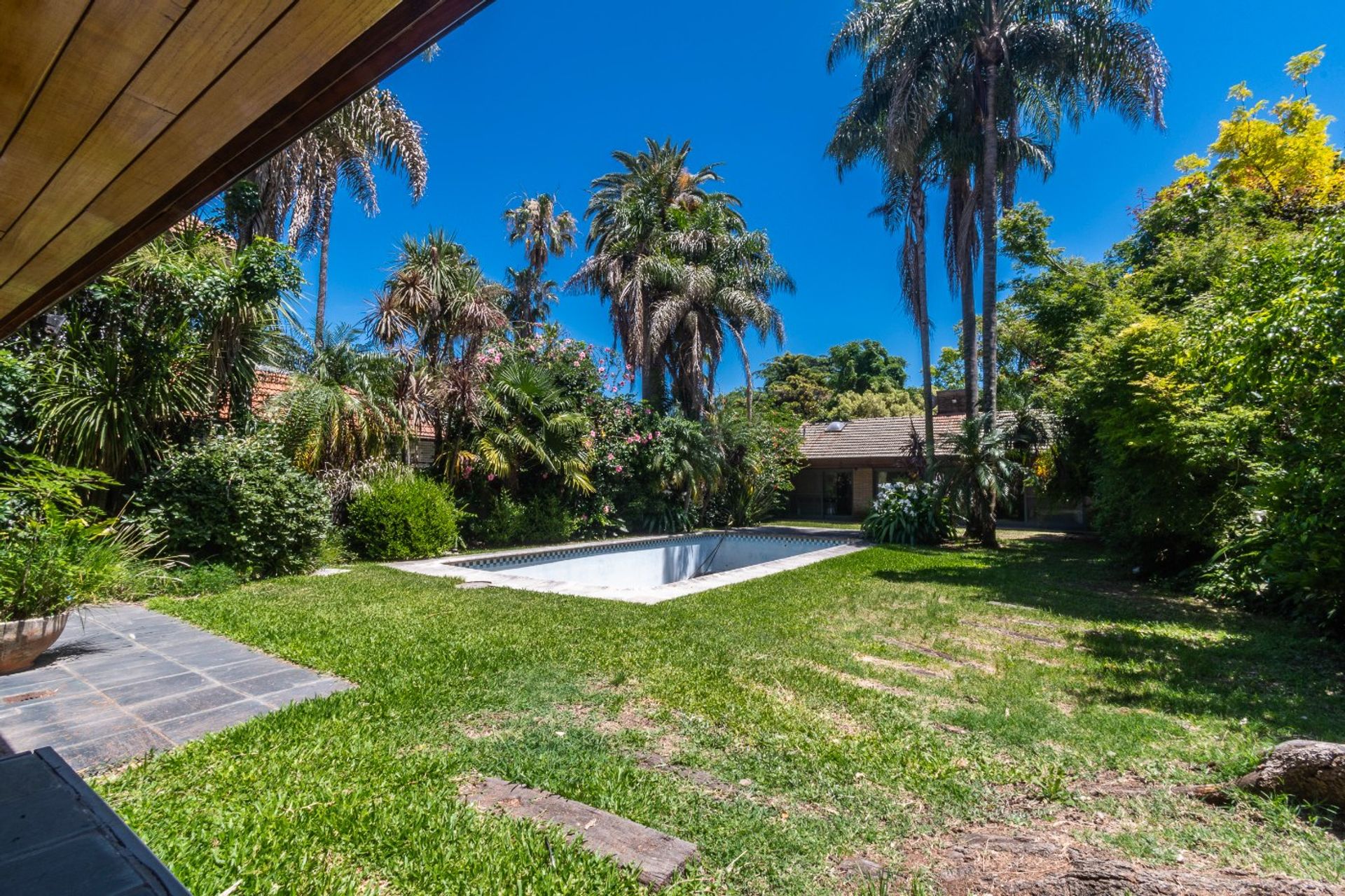 Venta Casa 7 amb con Parque y Pileta en Beccar