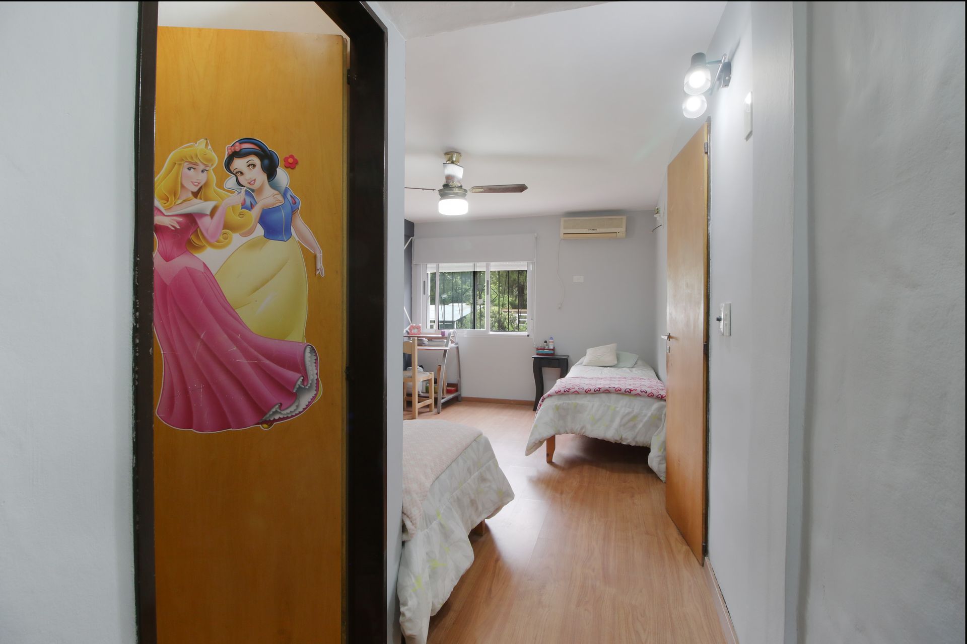 Venta casa 6 amb, pileta, quincho, jardín, jacuzzi