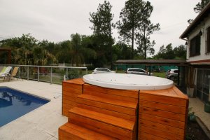 Venta casa 6 amb, pileta, quincho, jardín, jacuzzi