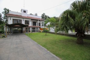 Venta casa 6 amb, pileta, quincho, jardín, jacuzzi