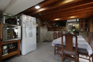 Venta casa 6 amb, pileta, quincho, jardín, jacuzzi